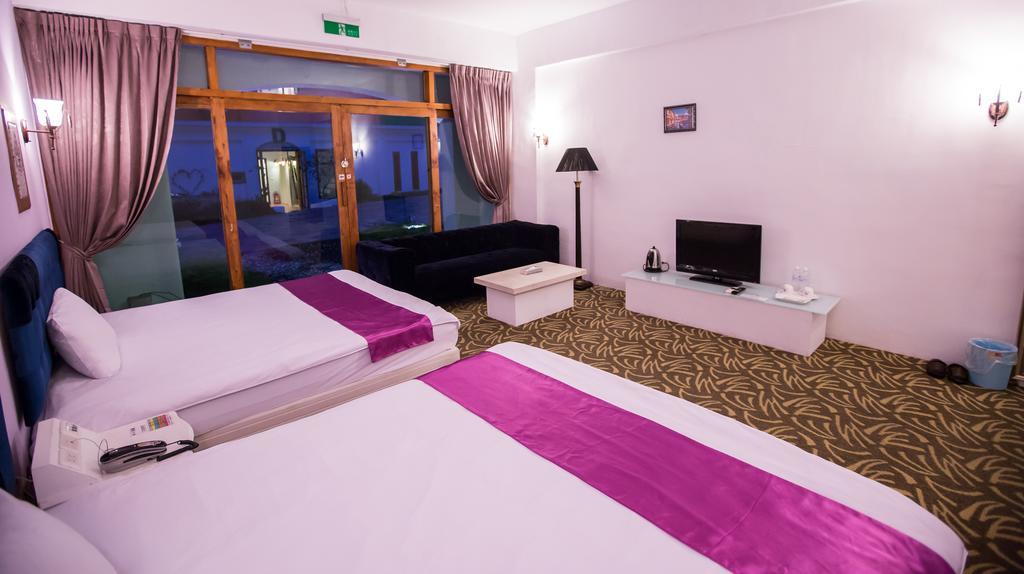 Rainbowtown Hotel Hualien City Phòng bức ảnh
